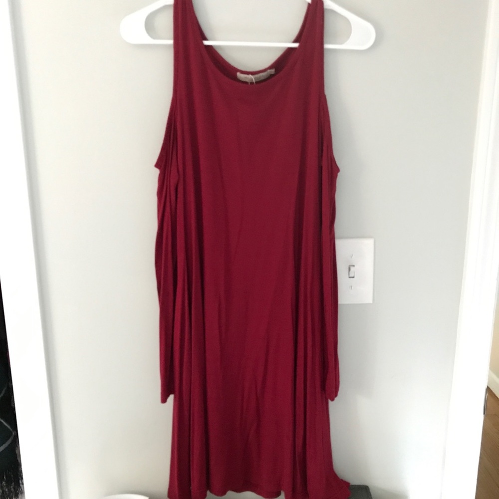 Long sleeved open shoulders dress